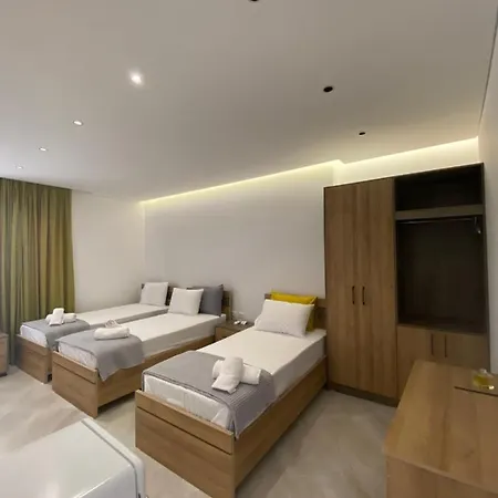 Lori Gardenia Otel *