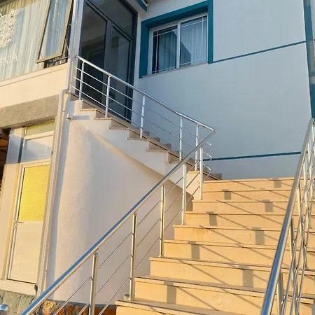 Lori Gardenia Otel *